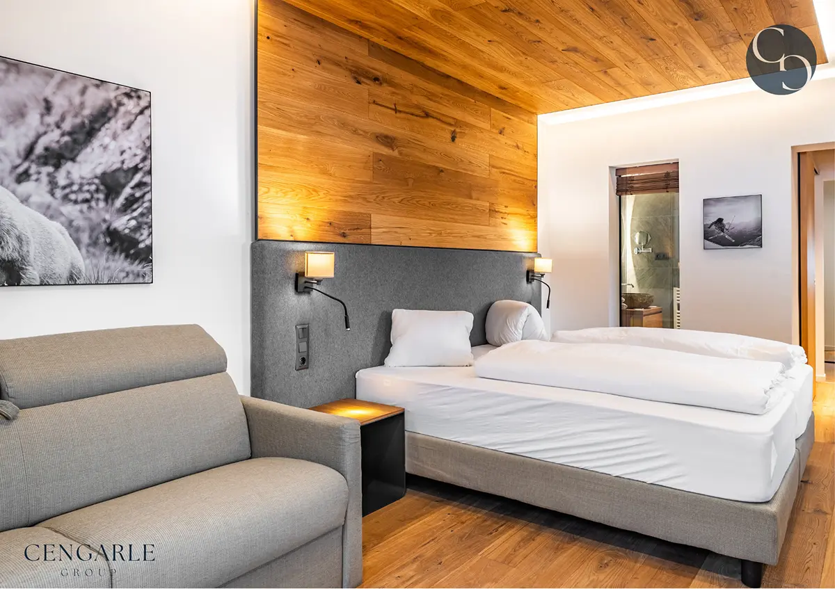 Ambiente Hotel Kärntnerhof double room bed side - Luce ControCorrente Ambiente Hotel Kärntnerhof double room bed side - Luce ControCorrente