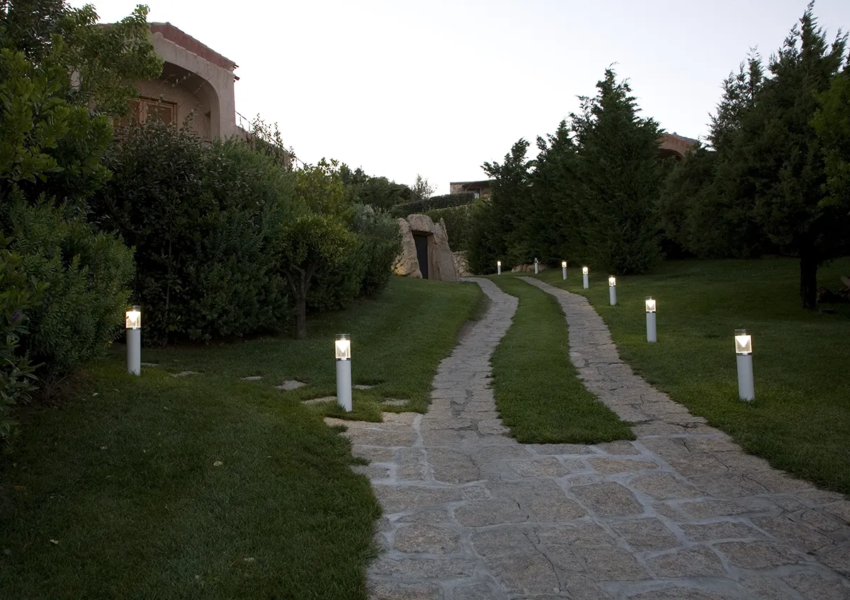 Ambiente Outdoor - Residence sul Mare - Viale Illuminato - Luce Controcorrente Ambiente Outdoor - Residence sul Mare - Viale Illuminato - Luce Controcorrente