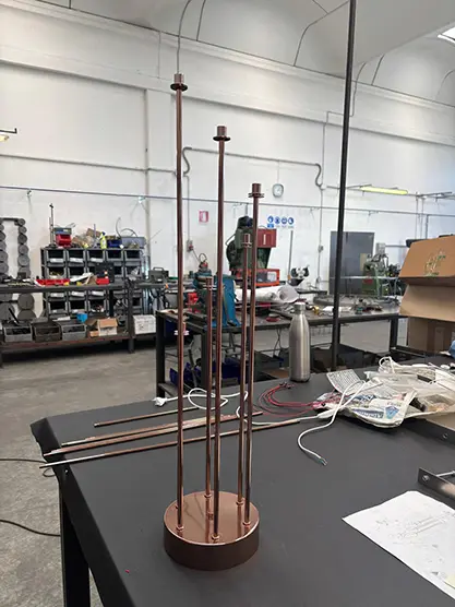 Gocce Di Mare: le fasi del progetto, sezione in metallo - Luce controcorrente