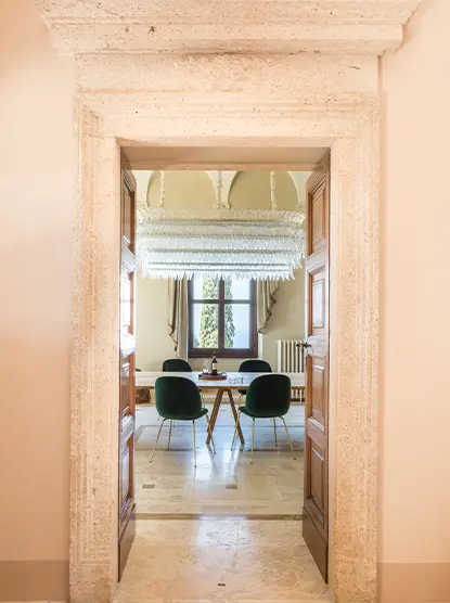 Olimpia: entrata con la luce - Luce controcorrente