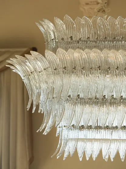 Olimpia: dettaglio per slider - Luce controcorrente