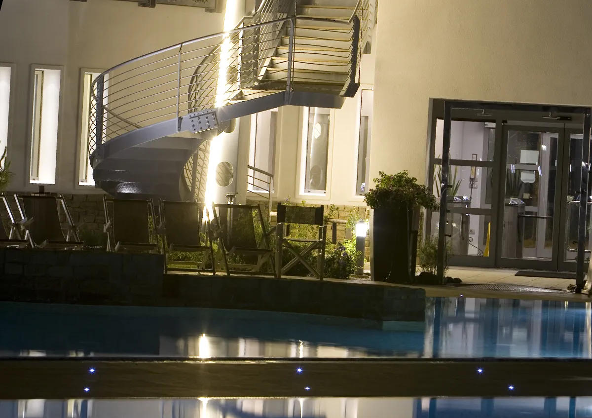 Progetto Outdoor - Riva del Sole - esterno illuminato - Luce Controcorrente Progetto Outdoor - Riva del Sole - esterno illuminato - Luce Controcorrente