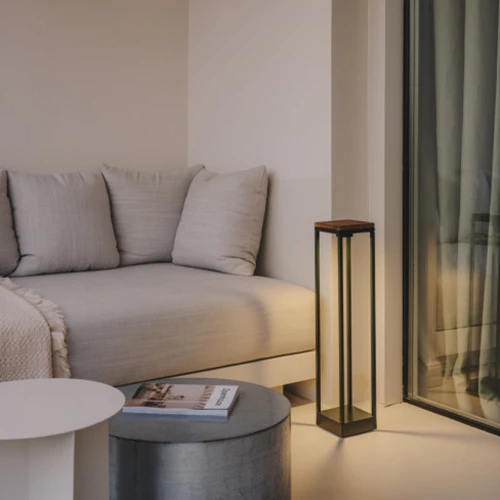 Rete 700 - ambiente lampioni da esterno - LuceControCorrente