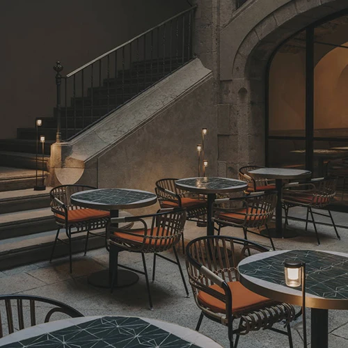 Siena  1000 - ambiente colore gold lampioni Brescia - LuceControCorrente