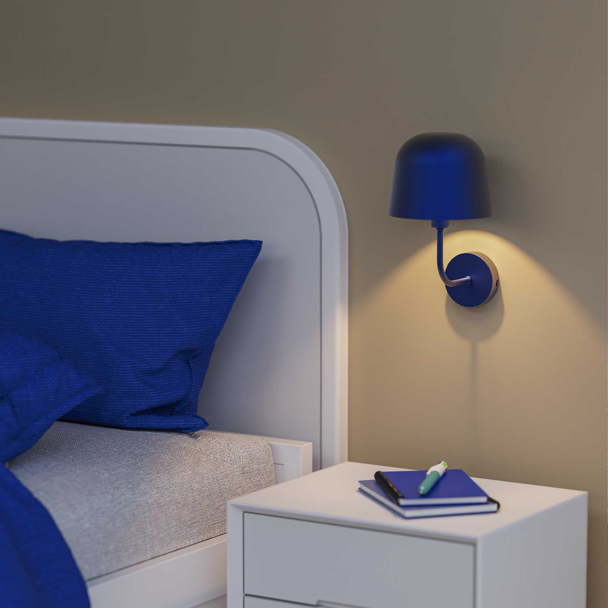 POP - ambiente di colore blu lampadari  Brescia - LuceControCorrente