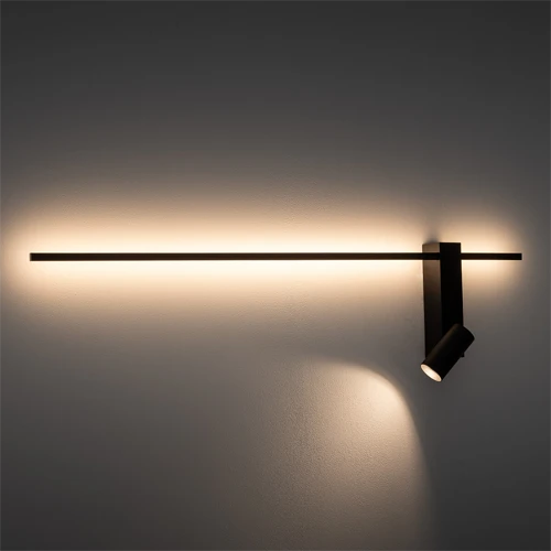Futura nera ambiente orizz lampade da parete Lucecontrocorrente