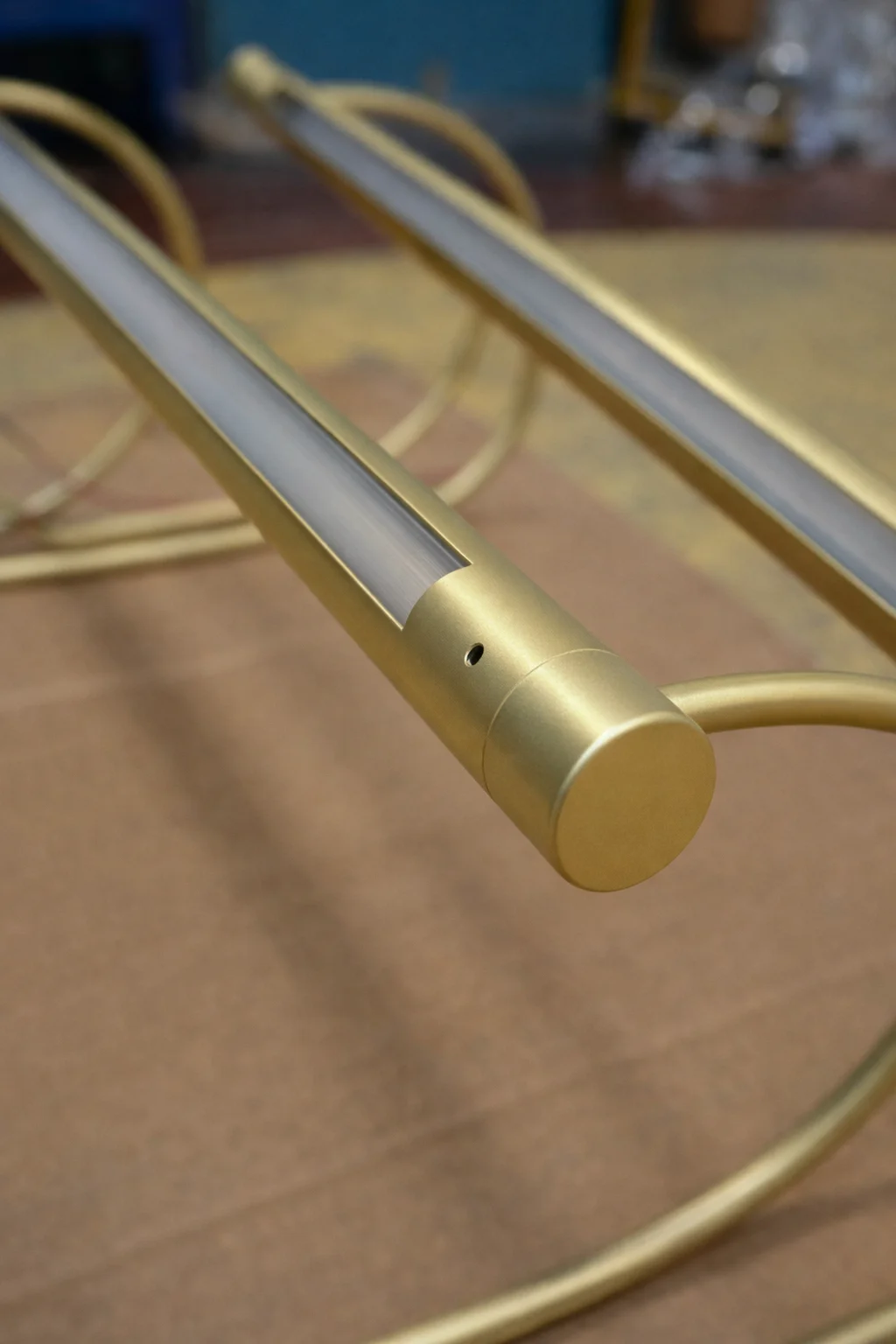 Orizzonte - Concept - macro lavorazione - Luce ControCorrente