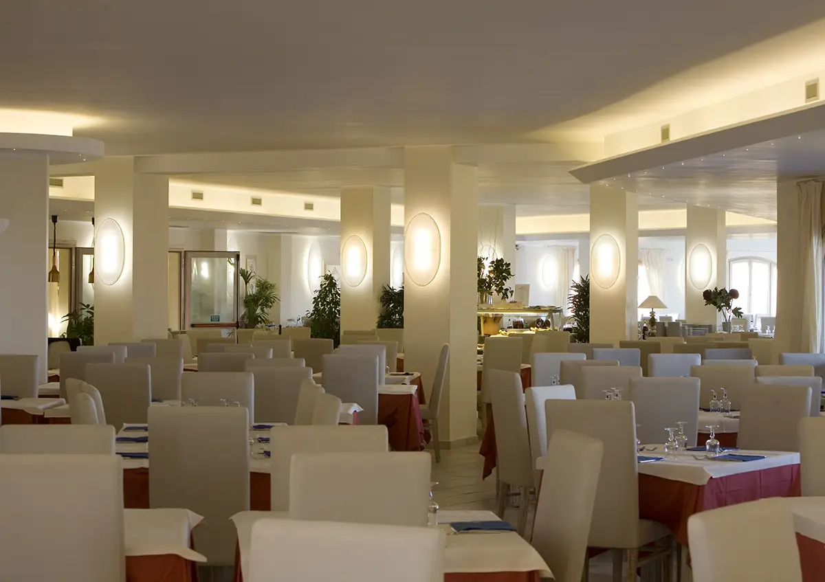 Illuminazione Hotel: zona ristorante - LuceControCorrente