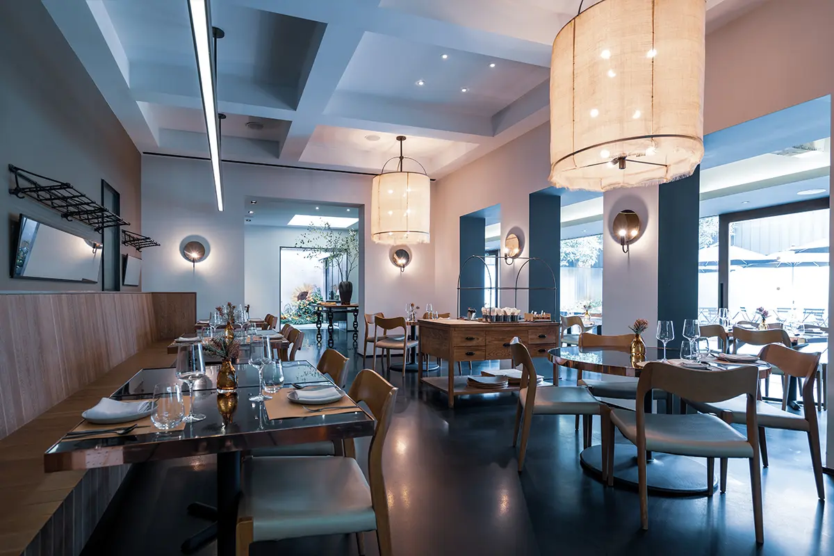 Restaurant Lighting: How to Design It - Luce controcorrente Restaurant Lighting: How to Design It - Luce controcorrente
