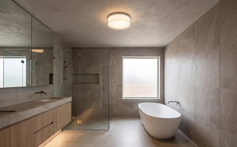 Materiali e luce: come cambia la percezione di marmo, mosaico e legno - LuceControCorrente