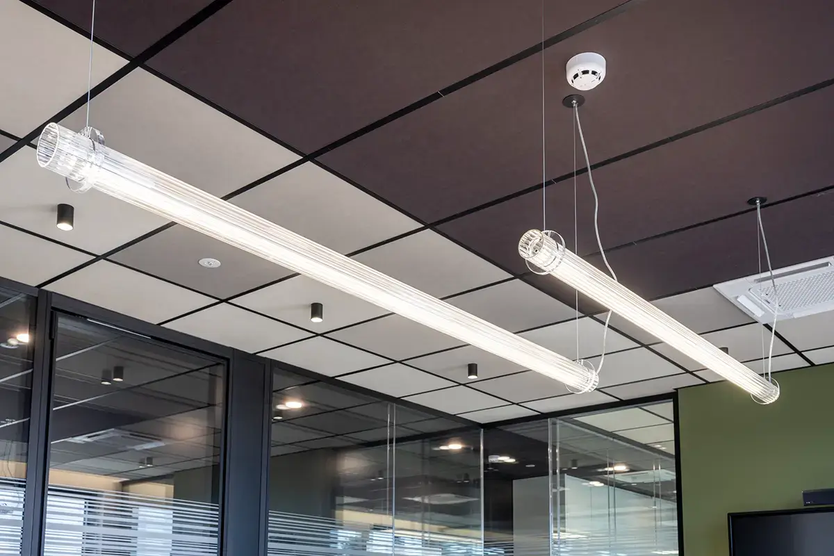 Perché l’illuminazione ufficio è importante e normativa di riferimento - Lucecontrocorrente